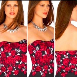 For the holidays! White House Black Market strapless bustier. Like new. Size 2.